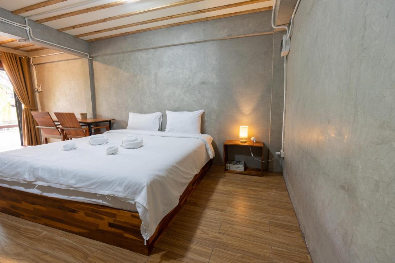 Banmai87 Guest House บ้านไม้87 เกสต์เฮ้าส์ พระนครศรีอยุธยา ภายนอก รูปภาพ