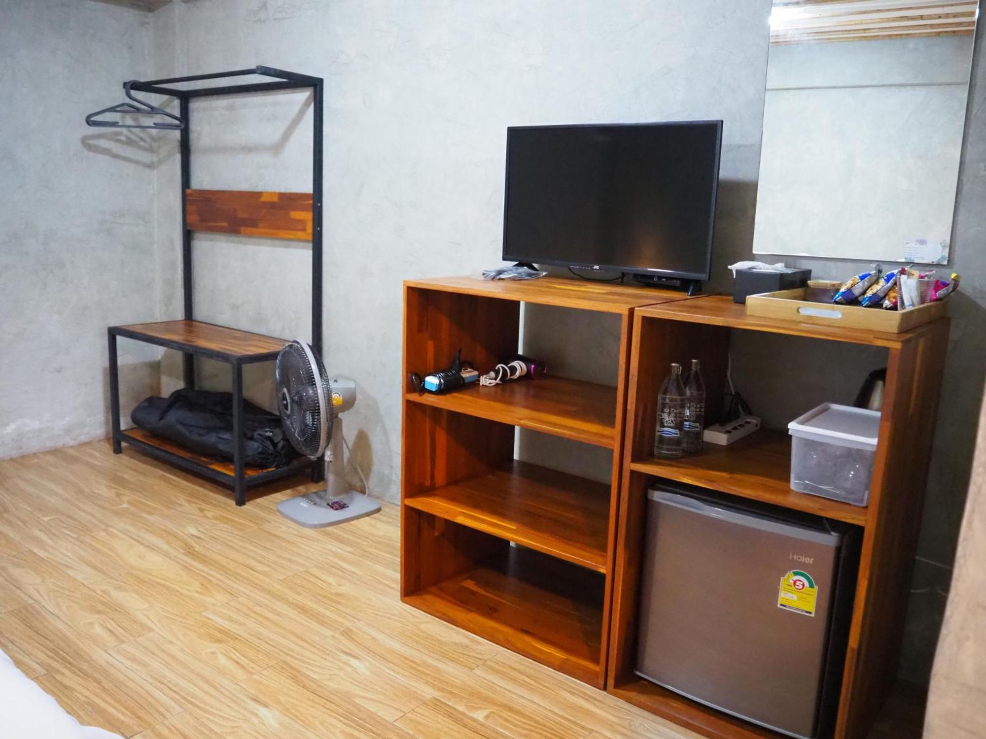 Banmai87 Guest House บ้านไม้87 เกสต์เฮ้าส์ พระนครศรีอยุธยา ภายนอก รูปภาพ