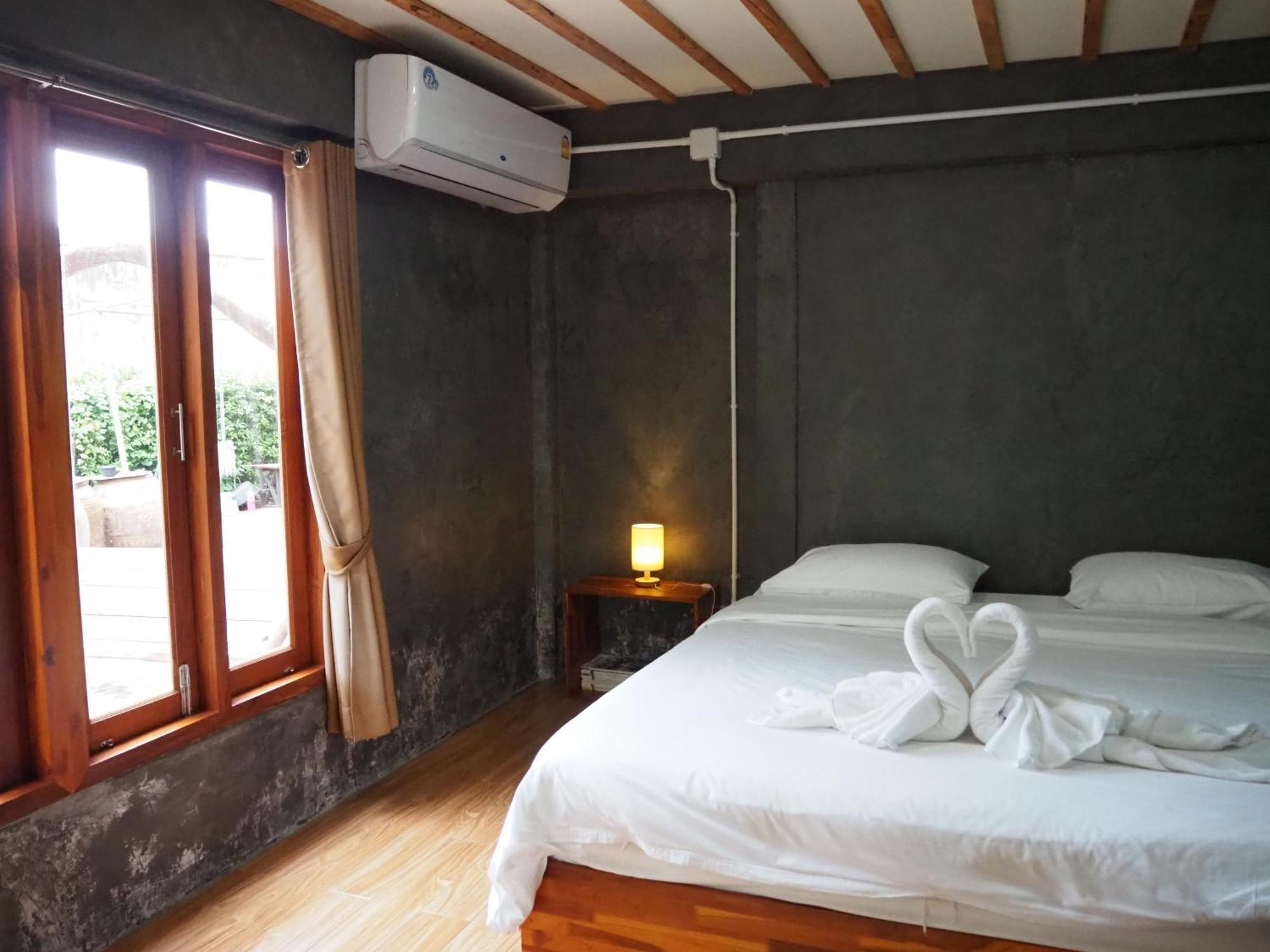 Banmai87 Guest House บ้านไม้87 เกสต์เฮ้าส์ พระนครศรีอยุธยา ภายนอก รูปภาพ