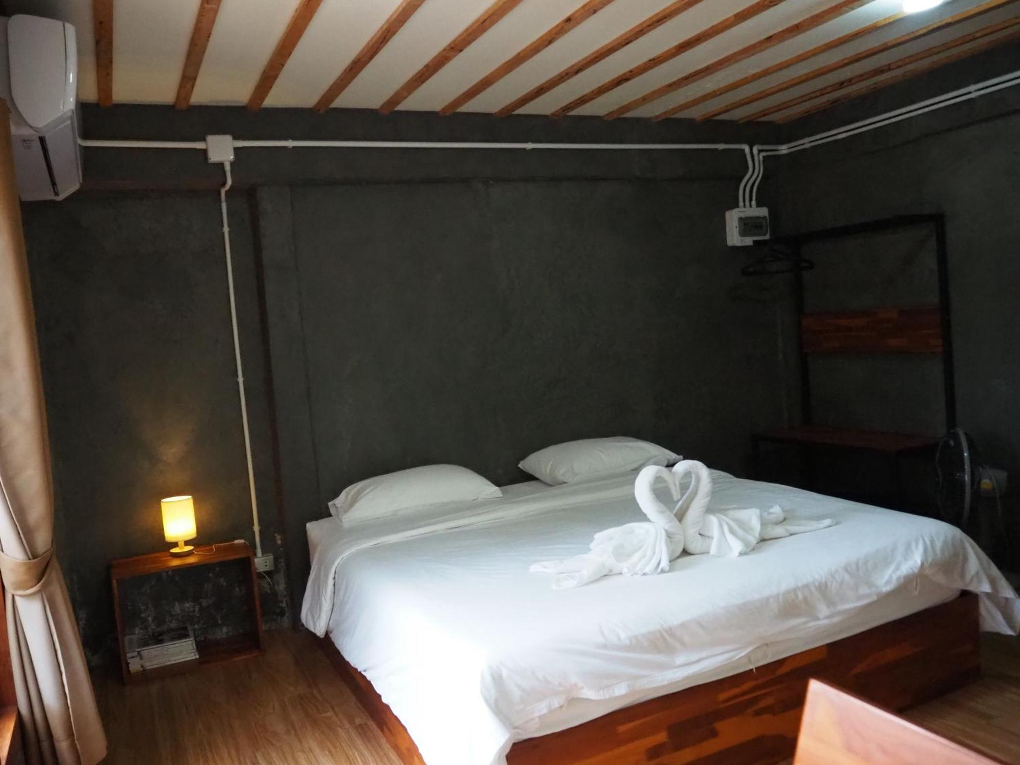 Banmai87 Guest House บ้านไม้87 เกสต์เฮ้าส์ พระนครศรีอยุธยา ภายนอก รูปภาพ