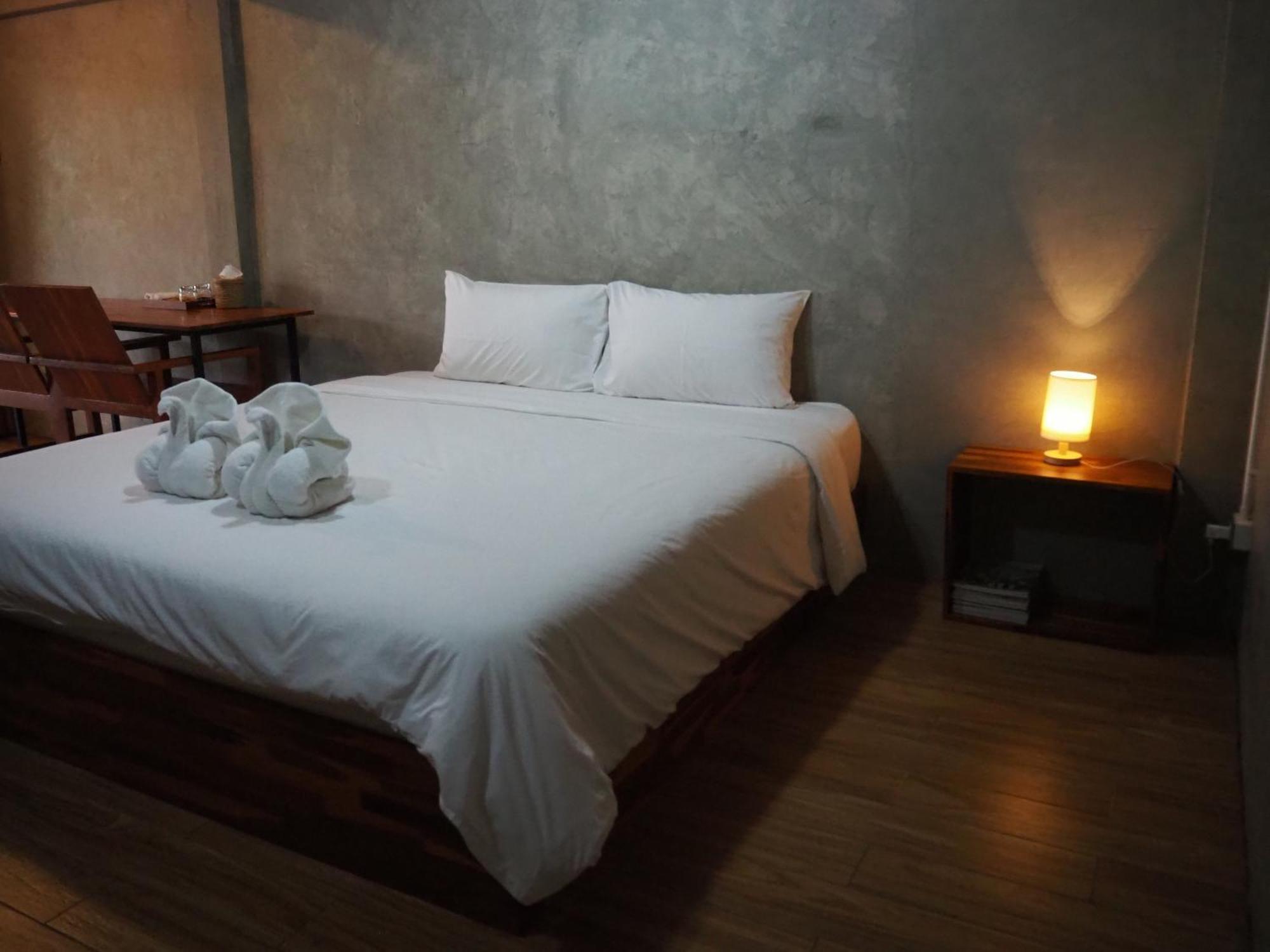 Banmai87 Guest House บ้านไม้87 เกสต์เฮ้าส์ พระนครศรีอยุธยา ภายนอก รูปภาพ